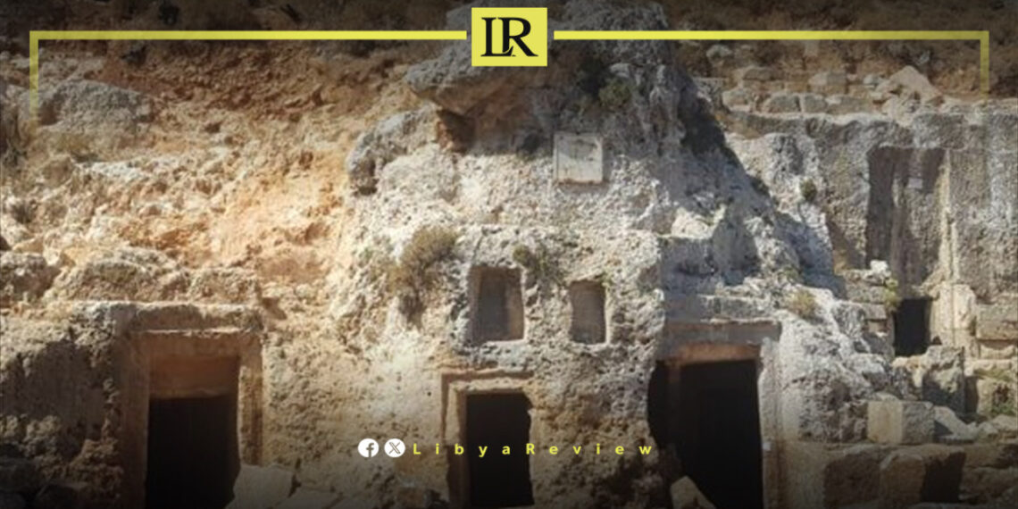 Archaeologists Find 2,400-Year-Old Family Tomb in Eastern Libya